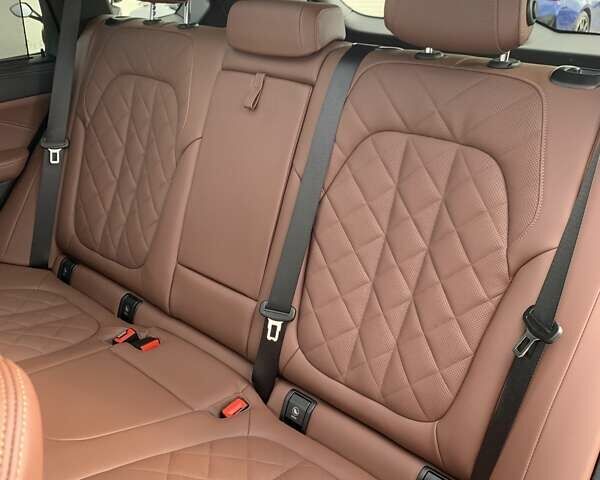 Чорний БМВ Х5, об'ємом двигуна 3 л та пробігом 6 тис. км за 99000 $, фото 44 на Automoto.ua