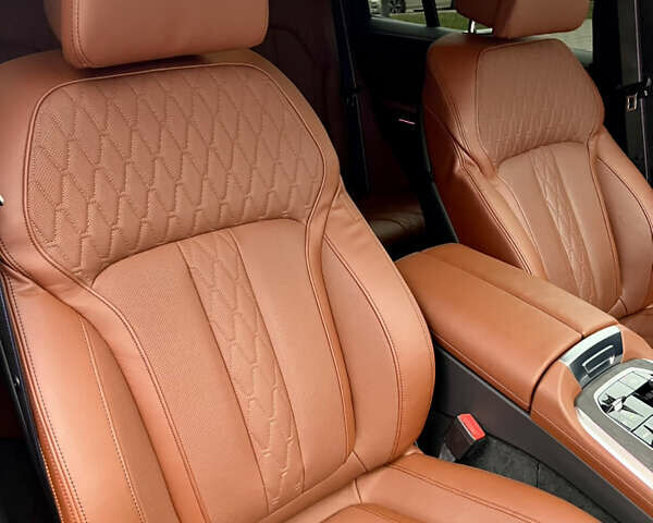 Чорний БМВ Х5, об'ємом двигуна 3 л та пробігом 13 тис. км за 119999 $, фото 5 на Automoto.ua