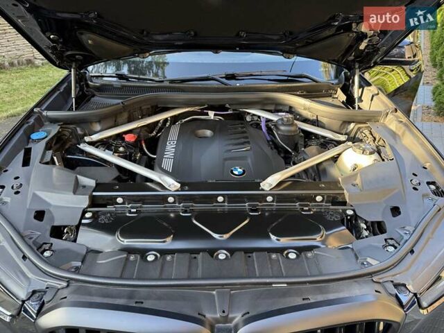Черный БМВ Х5, объемом двигателя 3 л и пробегом 13 тыс. км за 109000 $, фото 16 на Automoto.ua