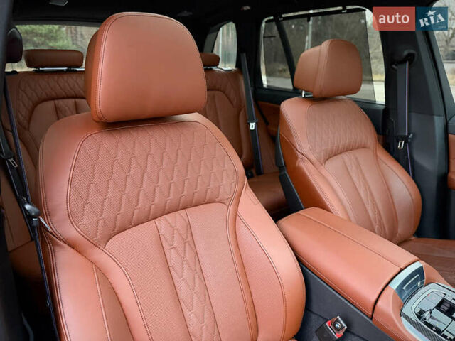 Чорний БМВ Х5, об'ємом двигуна 4.39 л та пробігом 28 тис. км за 145000 $, фото 69 на Automoto.ua