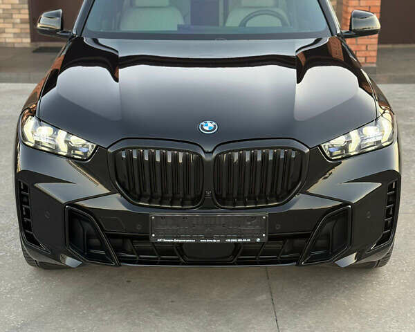 Черный БМВ Х5, объемом двигателя 3 л и пробегом 18 тыс. км за 155000 $, фото 3 на Automoto.ua