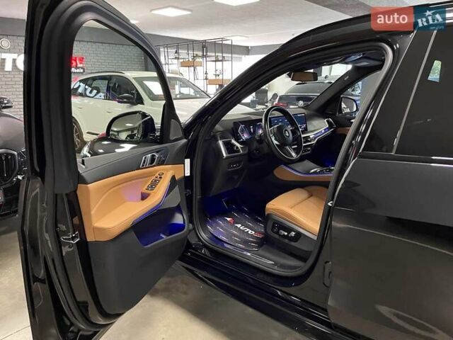 Чорний БМВ Х5, об'ємом двигуна 2.99 л та пробігом 10 тис. км за 112700 $, фото 24 на Automoto.ua