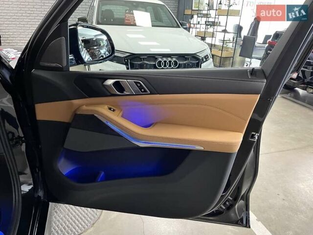 Чорний БМВ Х5, об'ємом двигуна 2.99 л та пробігом 10 тис. км за 112700 $, фото 41 на Automoto.ua