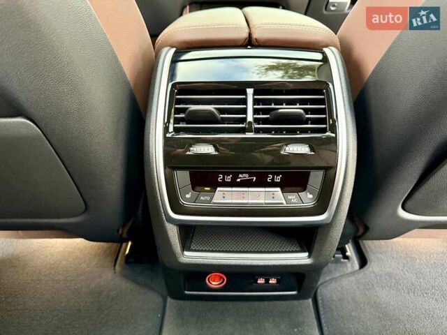 Чорний БМВ Х5, об'ємом двигуна 3 л та пробігом 34 тис. км за 129000 $, фото 31 на Automoto.ua