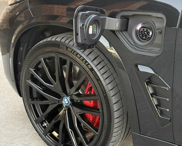 Черный БМВ Х5, объемом двигателя 3 л и пробегом 18 тыс. км за 155000 $, фото 13 на Automoto.ua