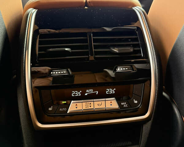 Чорний БМВ Х5, об'ємом двигуна 4.4 л та пробігом 10 тис. км за 119000 $, фото 12 на Automoto.ua