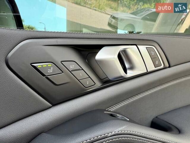 Черный БМВ Х5, объемом двигателя 4.4 л и пробегом 21 тыс. км за 123000 $, фото 60 на Automoto.ua