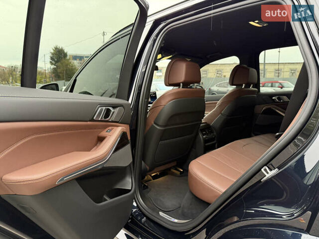 Чорний БМВ Х5, об'ємом двигуна 2.99 л та пробігом 5 тис. км за 123500 $, фото 26 на Automoto.ua