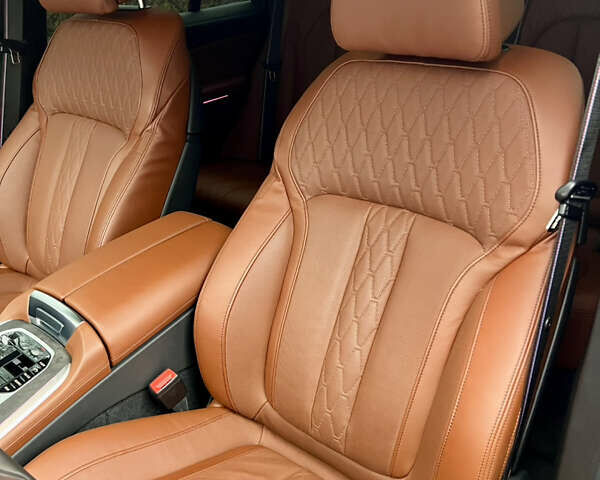 Чорний БМВ Х5, об'ємом двигуна 3 л та пробігом 13 тис. км за 119999 $, фото 4 на Automoto.ua