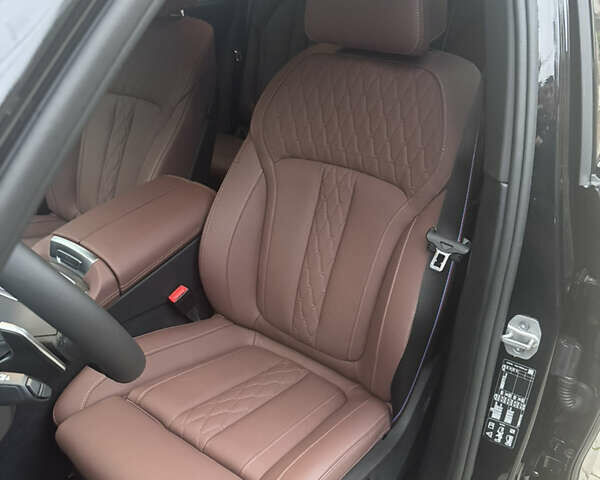 Черный БМВ Х5, объемом двигателя 2.99 л и пробегом 1 тыс. км за 142000 $, фото 25 на Automoto.ua