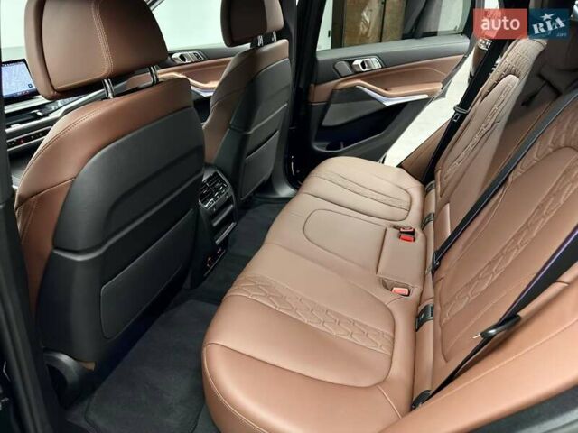 Черный БМВ Х5, объемом двигателя 3 л и пробегом 1 тыс. км за 127990 $, фото 43 на Automoto.ua