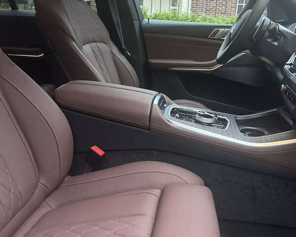 Черный БМВ Х5, объемом двигателя 2.99 л и пробегом 1 тыс. км за 142000 $, фото 32 на Automoto.ua