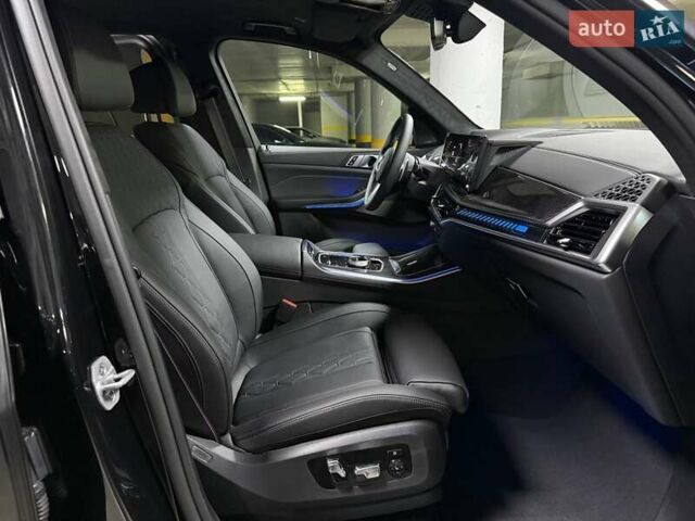 Черный БМВ Х5, объемом двигателя 4.4 л и пробегом 1 тыс. км за 159500 $, фото 109 на Automoto.ua