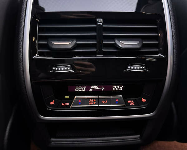 Черный БМВ Х5, объемом двигателя 2.99 л и пробегом 1 тыс. км за 154000 $, фото 59 на Automoto.ua