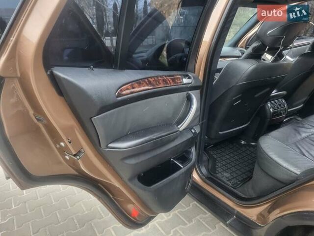 Коричневий БМВ Х5, об'ємом двигуна 2.98 л та пробігом 325 тис. км за 9200 $, фото 88 на Automoto.ua
