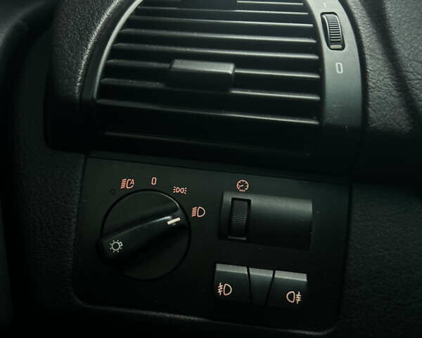 Коричневый БМВ Х5, объемом двигателя 3 л и пробегом 318 тыс. км за 9850 $, фото 34 на Automoto.ua