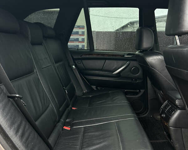 Коричневый БМВ Х5, объемом двигателя 3 л и пробегом 318 тыс. км за 9850 $, фото 29 на Automoto.ua