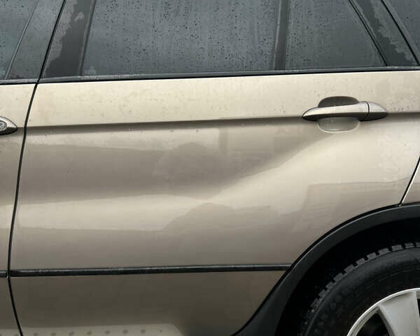 Коричневый БМВ Х5, объемом двигателя 3 л и пробегом 318 тыс. км за 9850 $, фото 21 на Automoto.ua