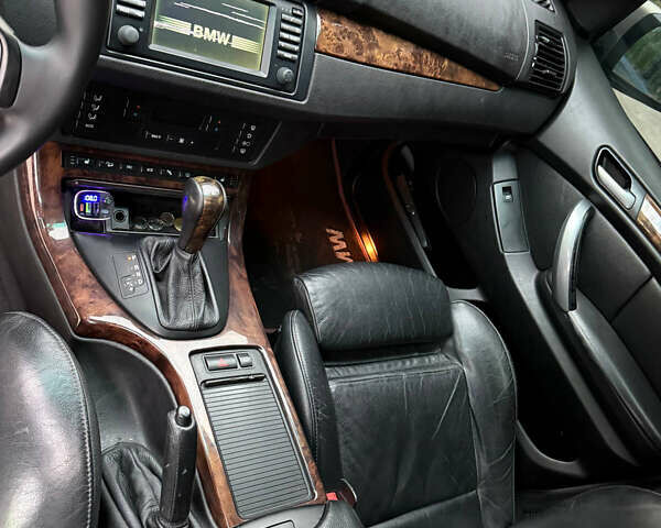 Коричневый БМВ Х5, объемом двигателя 3 л и пробегом 315 тыс. км за 10500 $, фото 5 на Automoto.ua