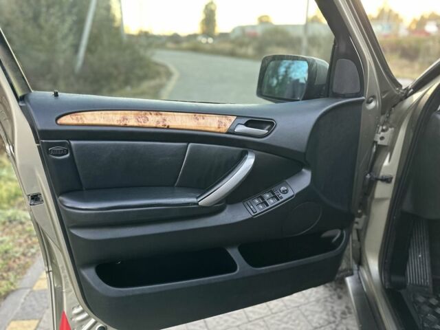 Коричневый БМВ Х5, объемом двигателя 3 л и пробегом 350 тыс. км за 7150 $, фото 16 на Automoto.ua