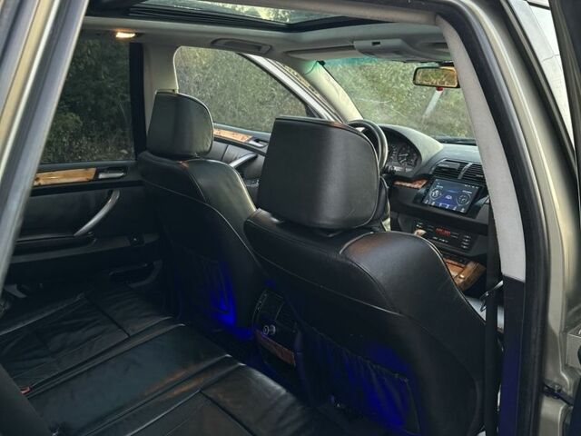 Коричневый БМВ Х5, объемом двигателя 3 л и пробегом 350 тыс. км за 7150 $, фото 14 на Automoto.ua