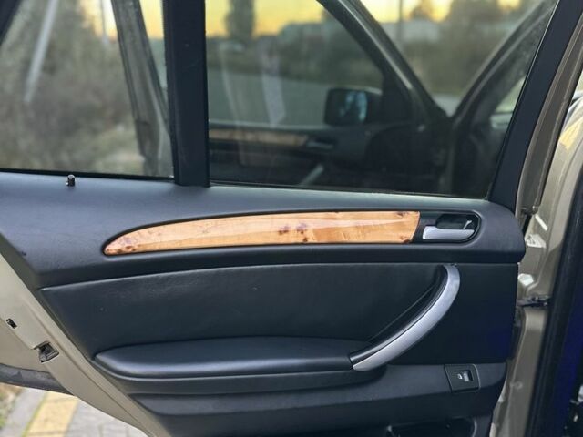 Коричневый БМВ Х5, объемом двигателя 3 л и пробегом 350 тыс. км за 7150 $, фото 15 на Automoto.ua