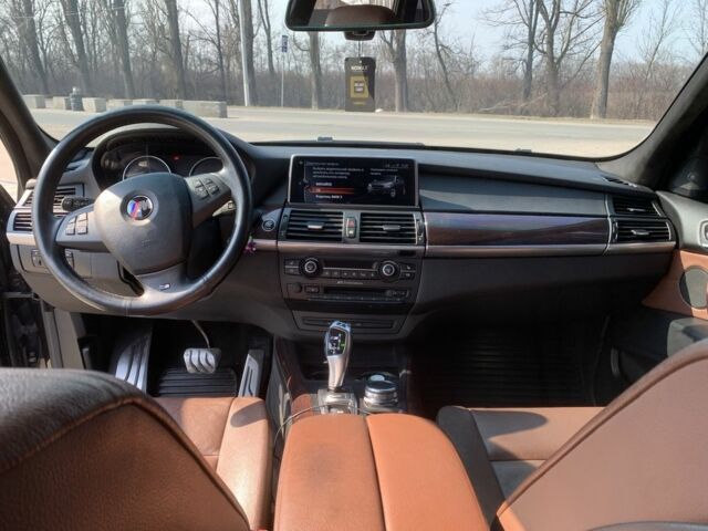 Коричневий БМВ Х5, об'ємом двигуна 4.8 л та пробігом 280 тис. км за 8800 $, фото 7 на Automoto.ua