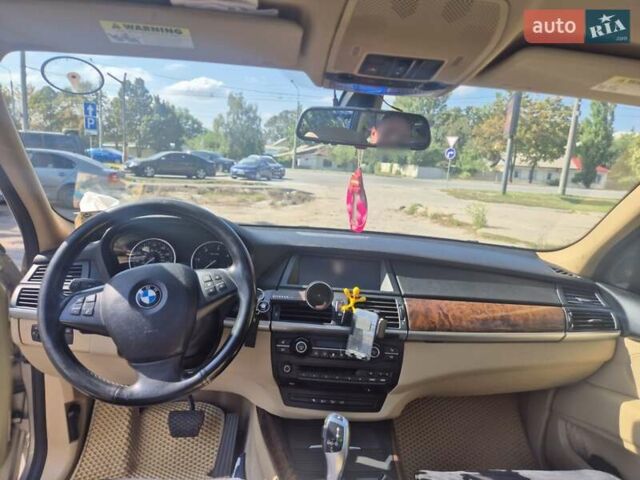 Коричневый БМВ Х5, объемом двигателя 2.99 л и пробегом 329 тыс. км за 12400 $, фото 17 на Automoto.ua