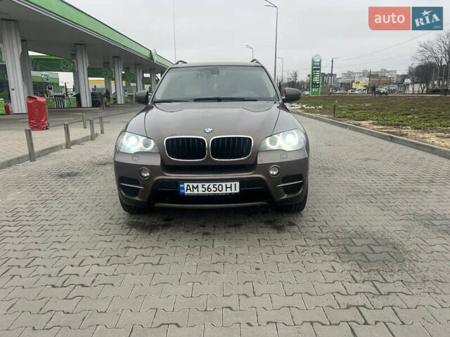 Коричневый БМВ Х5, объемом двигателя 2.99 л и пробегом 312 тыс. км за 15999 $, фото 17 на Automoto.ua