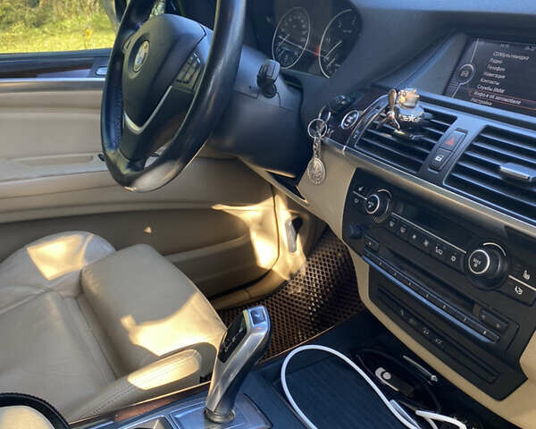 БМВ Х5 2010 в Новояворовск на Automoto.ua Коричневый БМВ Х5, объемом двигателя 2.99 л и пробегом 256 тыс. км за 16900 $, фото 10 на Automoto.ua