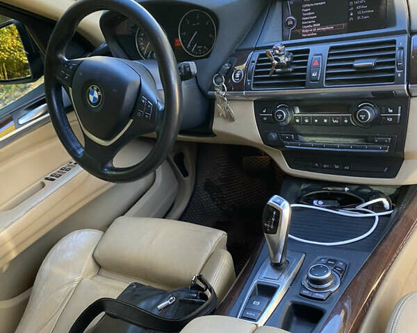 БМВ Х5 2010 в Новояворовск на Automoto.ua Коричневый БМВ Х5, объемом двигателя 2.99 л и пробегом 256 тыс. км за 16900 $, фото 39 на Automoto.ua