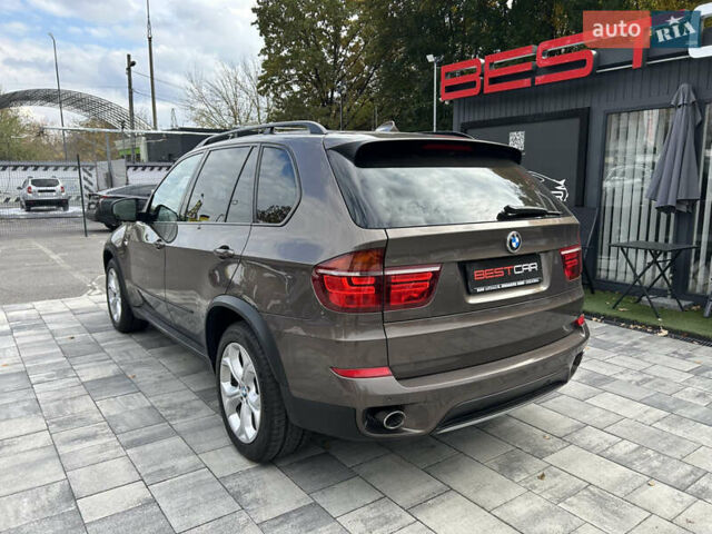 Коричневый БМВ Х5, объемом двигателя 2.99 л и пробегом 249 тыс. км за 19900 $, фото 12 на Automoto.ua