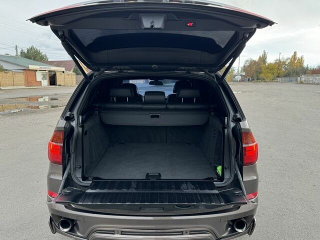 Коричневый БМВ Х5, объемом двигателя 3 л и пробегом 255 тыс. км за 12200 $, фото 8 на Automoto.ua