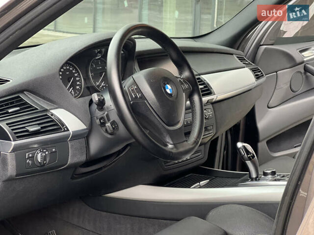 Коричневий БМВ Х5, об'ємом двигуна 3 л та пробігом 289 тис. км за 18500 $, фото 23 на Automoto.ua