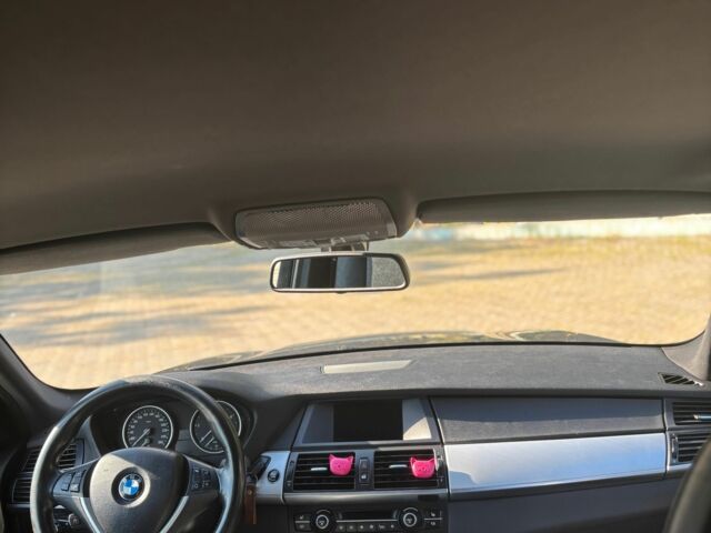 Коричневый БМВ Х5, объемом двигателя 3 л и пробегом 298 тыс. км за 13000 $, фото 7 на Automoto.ua