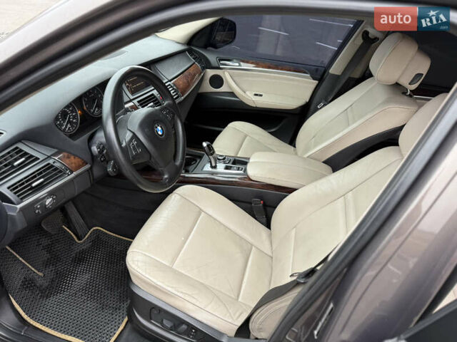 Коричневый БМВ Х5, объемом двигателя 2.98 л и пробегом 203 тыс. км за 11350 $, фото 19 на Automoto.ua
