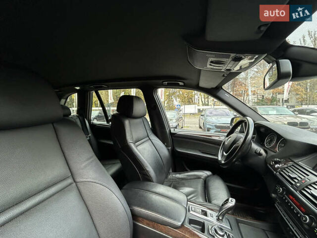 Коричневый БМВ Х5, объемом двигателя 2.99 л и пробегом 249 тыс. км за 19900 $, фото 29 на Automoto.ua