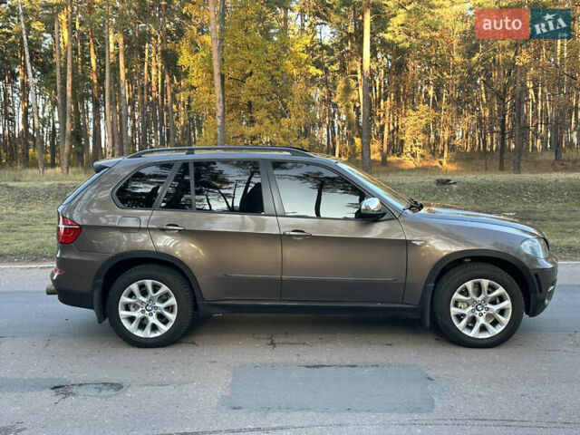 БМВ Х5 2010 в Чернигове на Automoto.ua Коричневый БМВ Х5, объемом двигателя 3 л и пробегом 303 тыс. км за 12800 $, фото 4 на Automoto.ua