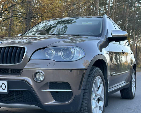 БМВ Х5 2010 в Чернигове на Automoto.ua Коричневый БМВ Х5, объемом двигателя 3 л и пробегом 303 тыс. км за 12800 $, фото 16 на Automoto.ua