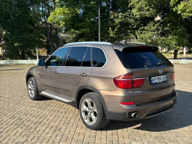 Коричневый БМВ Х5, объемом двигателя 3 л и пробегом 298 тыс. км за 13000 $, фото 3 на Automoto.ua