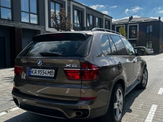 Коричневый БМВ Х5, объемом двигателя 3 л и пробегом 335 тыс. км за 10500 $, фото 2 на Automoto.ua