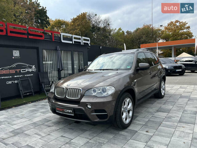 Коричневый БМВ Х5, объемом двигателя 2.99 л и пробегом 249 тыс. км за 19900 $, фото 1 на Automoto.ua
