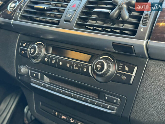 БМВ Х5 2010 в Новомосковске на Automoto.ua Коричневый БМВ Х5, объемом двигателя 2.98 л и пробегом 255 тыс. км за 12200 $, фото 13 на Automoto.ua