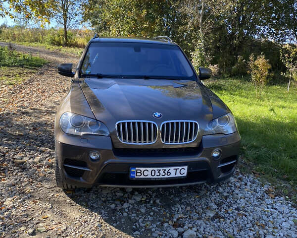 БМВ Х5 2010 в Новояворовск на Automoto.ua Коричневый БМВ Х5, объемом двигателя 2.99 л и пробегом 256 тыс. км за 16900 $, фото 1 на Automoto.ua