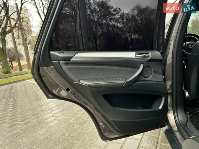 Коричневий БМВ Х5, об'ємом двигуна 3 л та пробігом 289 тис. км за 18500 $, фото 38 на Automoto.ua