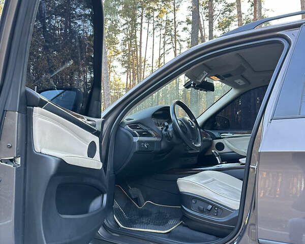 БМВ Х5 2010 в Чернигове на Automoto.ua Коричневый БМВ Х5, объемом двигателя 3 л и пробегом 303 тыс. км за 12800 $, фото 24 на Automoto.ua