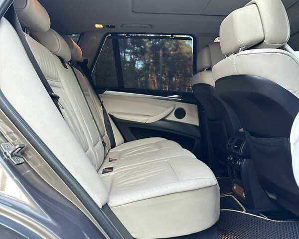 БМВ Х5 2010 в Чернигове на Automoto.ua Коричневый БМВ Х5, объемом двигателя 3 л и пробегом 303 тыс. км за 12800 $, фото 32 на Automoto.ua