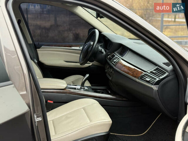 Коричневый БМВ Х5, объемом двигателя 2.98 л и пробегом 203 тыс. км за 11350 $, фото 23 на Automoto.ua