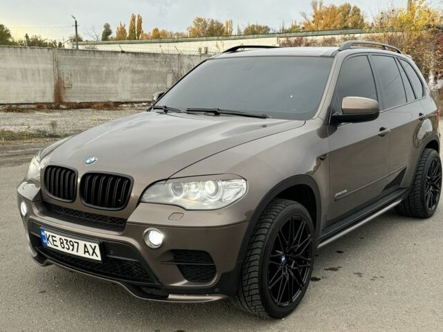 Коричневый БМВ Х5, объемом двигателя 3 л и пробегом 255 тыс. км за 12200 $, фото 2 на Automoto.ua