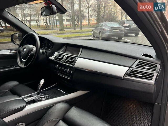 Коричневий БМВ Х5, об'ємом двигуна 3 л та пробігом 289 тис. км за 18500 $, фото 30 на Automoto.ua